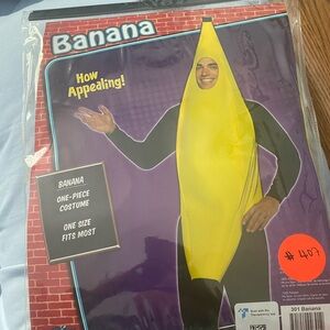 One size fits most Banana Halloween costume